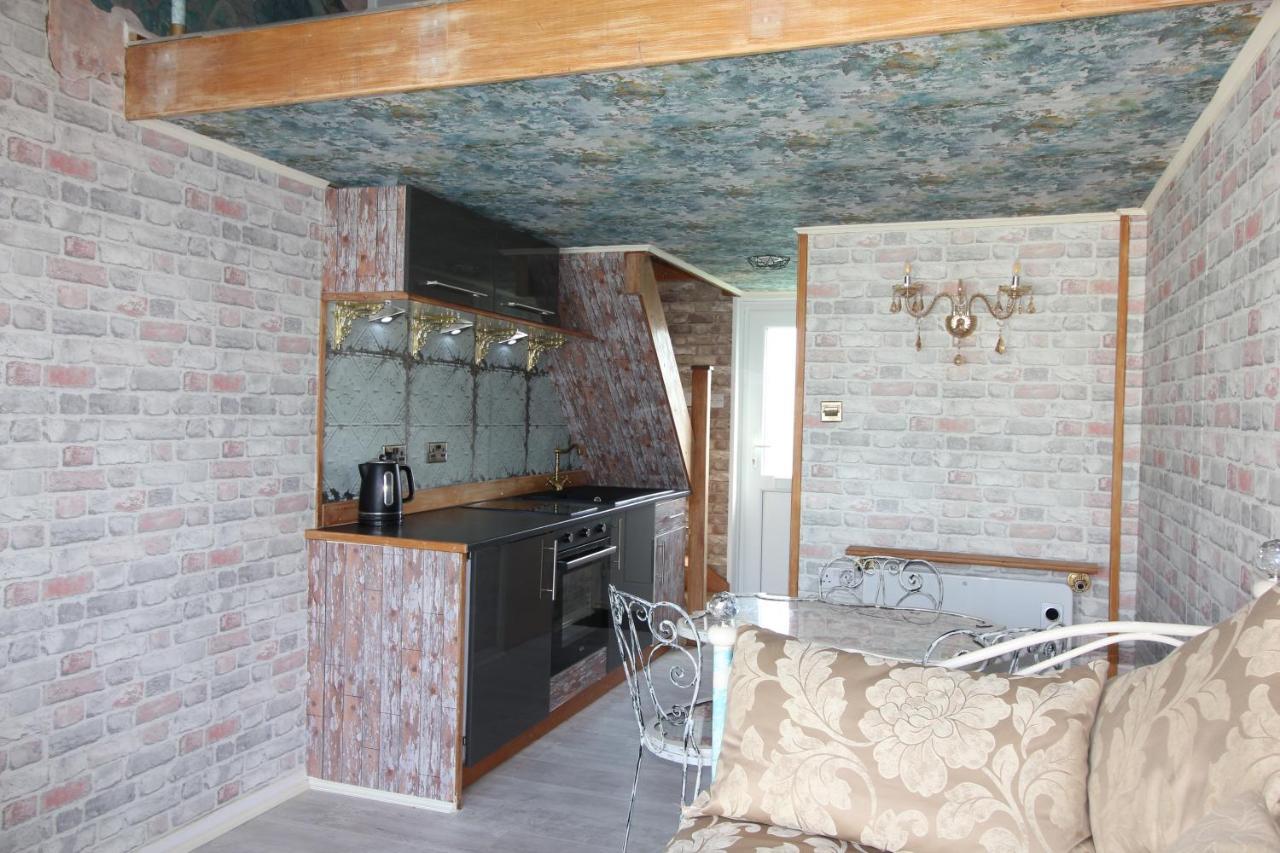 Unique, Loft-Style Apartment With Fantastic Brighton Marina Views Zewnętrze zdjęcie